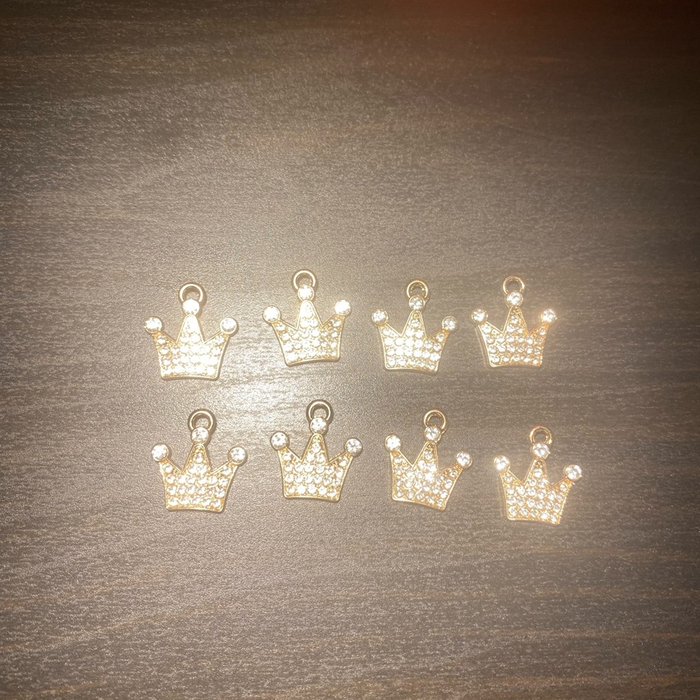 8 PCS Gold Crown Charms